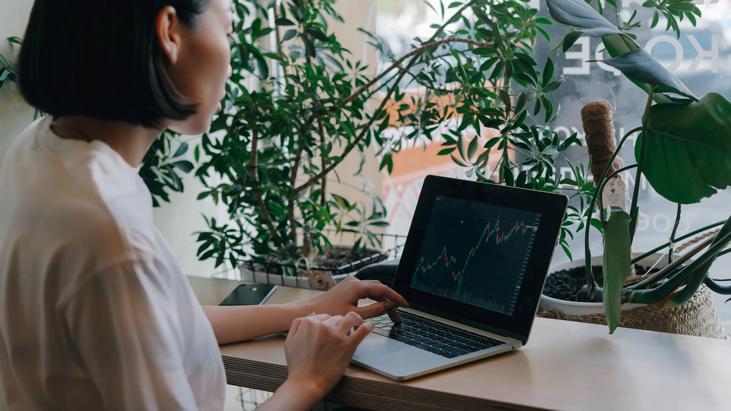 Sold Company Stock? Watch Out for Estimated Tax